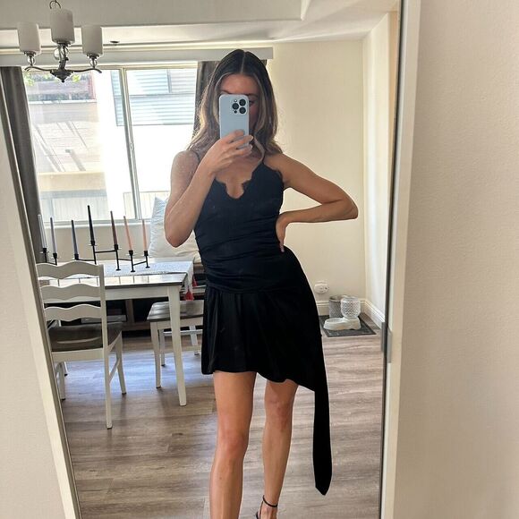 NEW ZARA LIMITED EDITION BLACK ASYMMETRIC HEM JUMPSUIT SLEEVELESS V NECK SIZE S - Picture 1 of 3